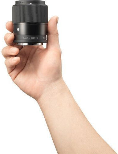 Sigma Crop Camera Lens 23mm f/1.4 DC DN Contemporary Wide Angle for Leica L Mount Black
