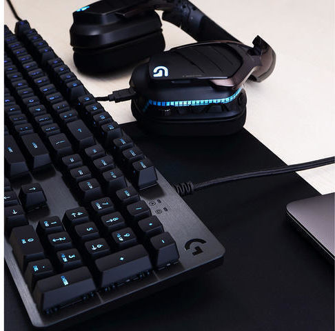 Logitech G513 Gaming Mechanische Tastatur mit GX Braun Schaltern und RGB-Beleuchtung (Englisch US)