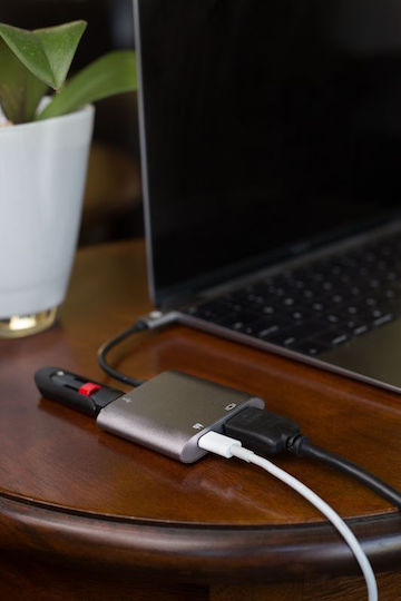 Kanex Конвертор USB-C Мъжки към USB-A / USB-C / VGA Женски Сребрист 1 Брой K181-1278