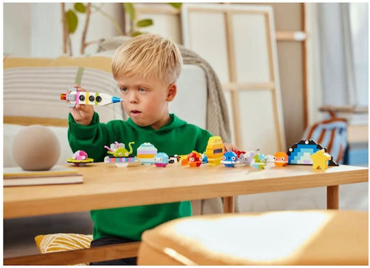 LEGO Lego Klassiker Kreativer Raum Planeten für 5+ Jahre 450Stücke