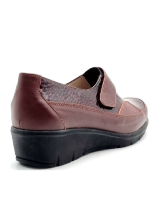 Leather Women's Loafers in Burgundy Color