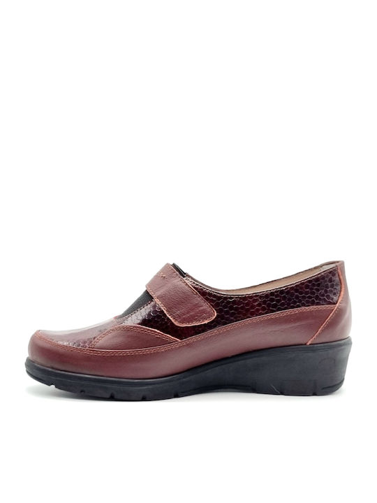 Leather Women's Loafers in Burgundy Color