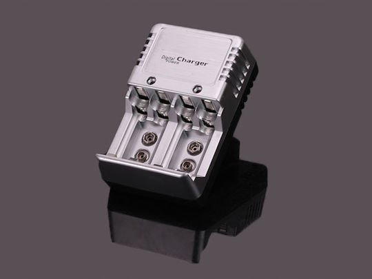 Încărcător Universal Baterii Aa Aaa Zola Dc 2.4v 9v Dc 9.8v Ac 220-230v 50/60 Hz 11 X 7 X 4 Cm