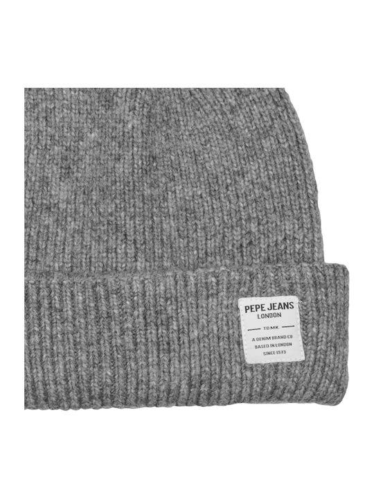 Beanie Beanie Knitted in Gray color