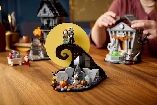 LEGO Disney Disney Tim Burton's The Nightmare Before Xmas Pentru 18+ Ani 2193 Bucăți