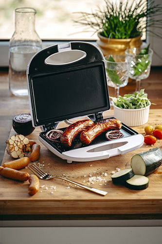 Adler Tischplatte Elektrogrill Glatte Platte 700W mit Deckel 20cmx11cmcm