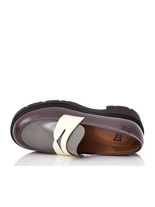 Women's Moccasins in Brown Color