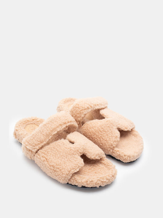 Luigi Winter Women's Slippers with fur in Beige color