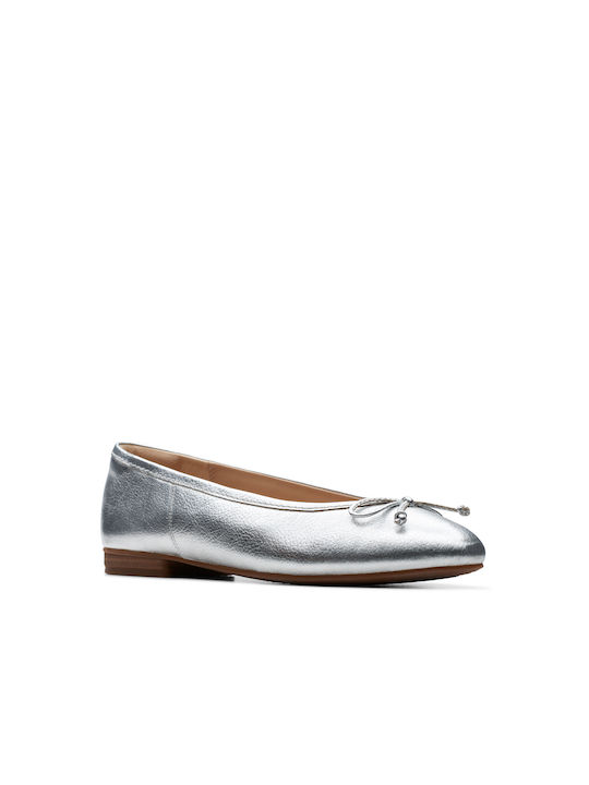 Clarks Lily Lederne Damen Ballerinas in Silber Farbe