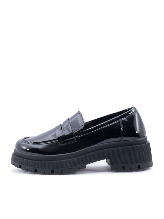 Лачени Дамски Loafers в Черен Цвят