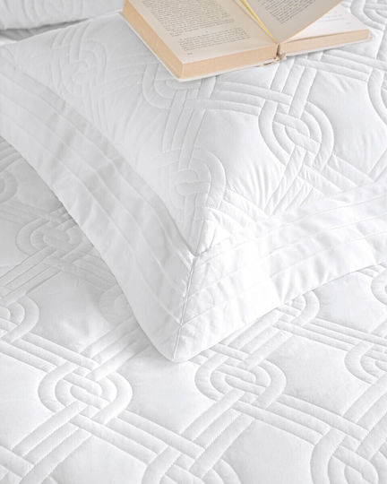 Rythmos Reina Set Pătură De Mireasă Superdublu Cu 2 Fețe De Pernă 235x250cm