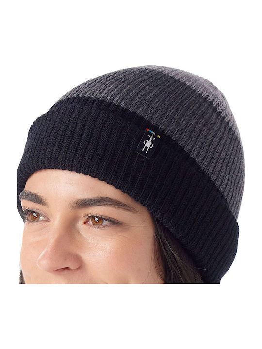 Beanie Unisex Beanie Knitted in Black color