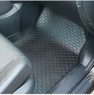 Set de covorașe auto din cauciuc pentru Audi Q3 inclusiv Hybrid 2019