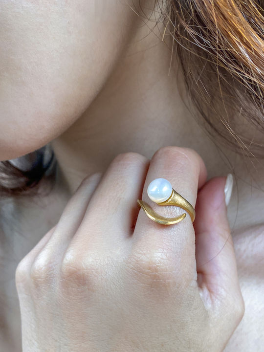 Ring with Pearls