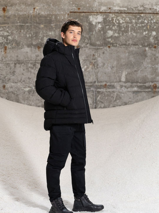 Jacke Black