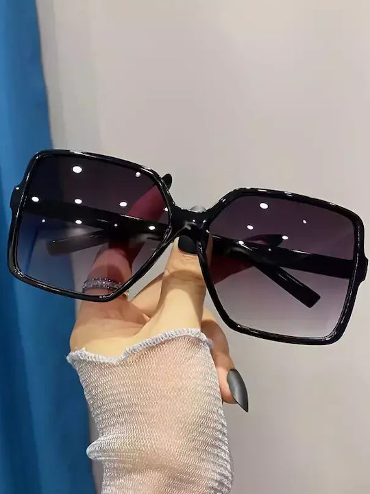 Women's Sunglasses with Black Plastic Frame and Black Lens G-16