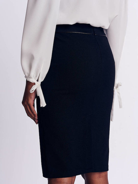 Forel Pencil Skirt in Black Color