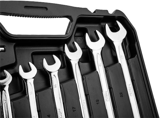Neo Tools Tool Case with 82 Tools