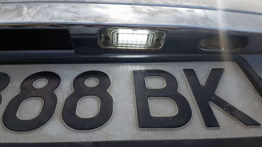 Depo Heck-Kennzeichenbeleuchtung Mercedes W163 W164 ML 1998-2008 W251 R-Klasse 2 Stück De-0029