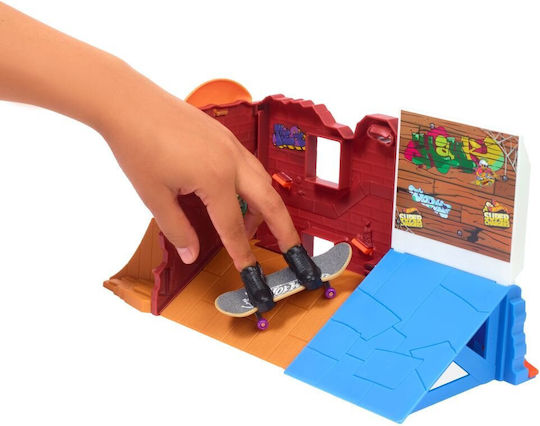 Mattel Hot Wheels Skates Fingerboard Skatepark Game Set (Miscellaneous Designs)