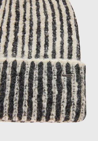 Beanie Beanie Knitted in Gray color