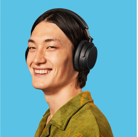 Sennheiser Accentum Ασύρματα / Ενσύρματα Over Ear Ακουστικά με 50 ώρες Λειτουργίας και Quick Charge Πολύχρωμα