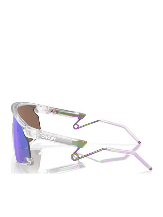 Oakley Мъжки Слънчеви Очила с Прозрачна Рамка и Лилави Огледални Стъкла OO9237-02