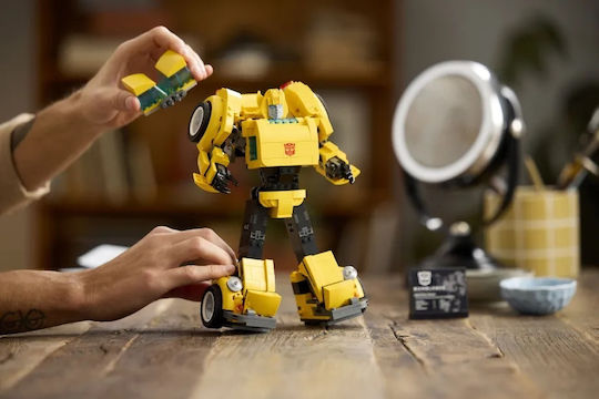 LEGO Creator Transformers Bumblebee για 18+ Ετών 950τμχ