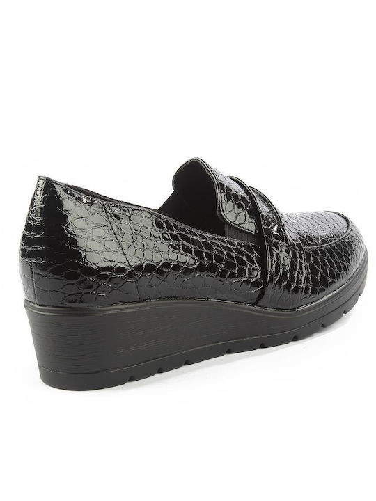 Women's Moccasins in Black Color