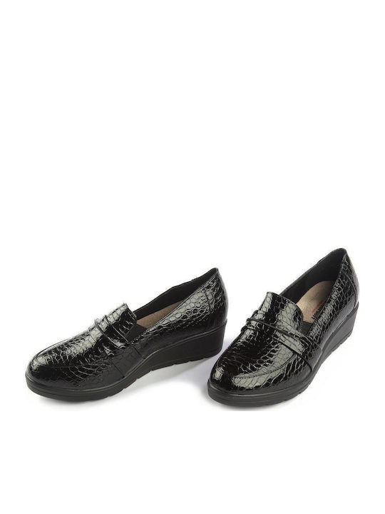 Women's Moccasins in Black Color
