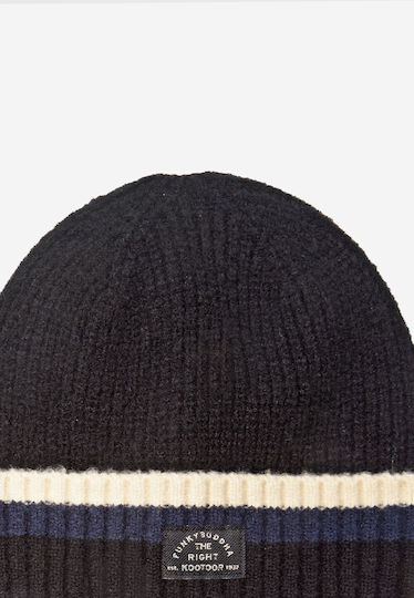 Beanie Beanie Knitted in Black color