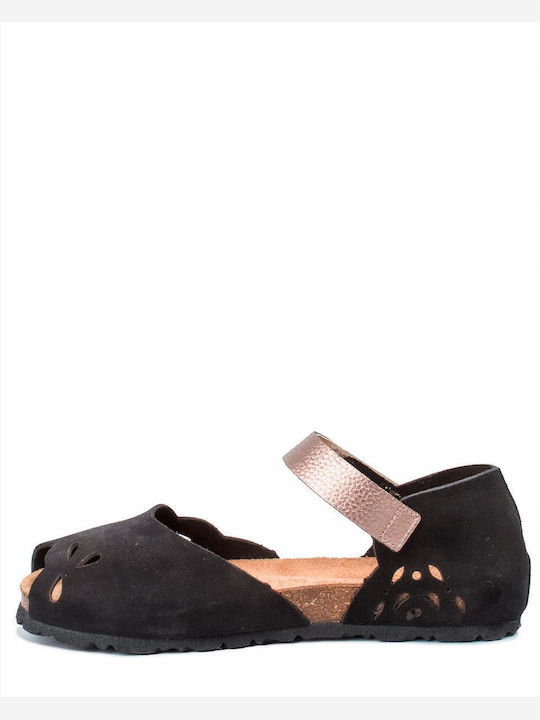 Women's Flat Sandals in Black Color