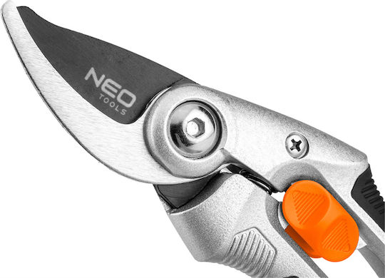 Neo Tools Pruning Shears Length 21cm with Maximum Cutting Diameter 20mm