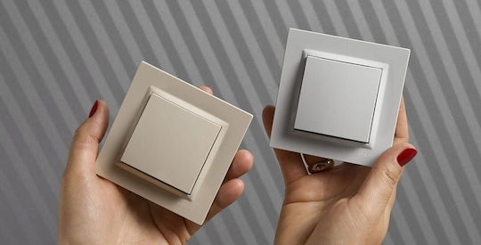 Kontakt-Simon Power Socket Beige 1pcs