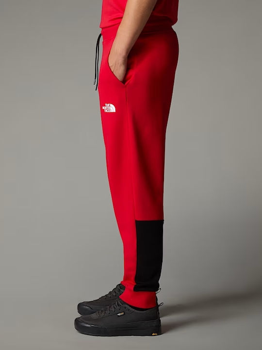 The North Face Sweatpants red