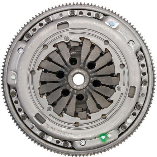 Luk Clutch Set with Dual Mass Flywheel DFC06A for Audi A1 / A3 / TT Lexus SC Mercedes-Benz Vario Seat Cordoba / Ibiza / Leon Volkswagen Bora
