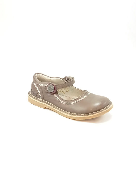 Kickers