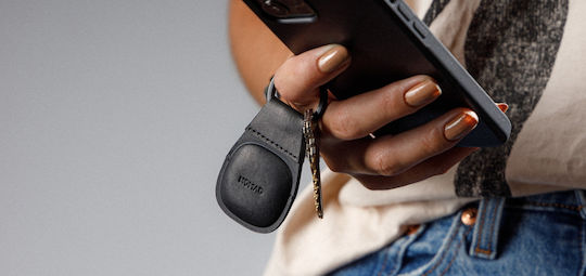 Nomad Keychain Schlüsselbund-Etui Leder für AirTag in Schwarz Farbe