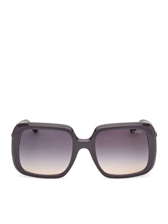 Guess Damen Sonnenbrille mit Schwarz Kunststoff Gestell und Gray Verlaufsfarbe Linse GU00161 20B
