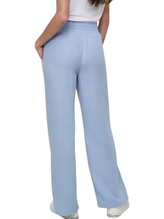 DKNY