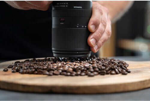 Tamron Crop Φωτογραφικός Φακός 18-300mm F/3.5-6.3 Di III-A VC VXD Super Telephoto για Sony E Mount Μαύρος