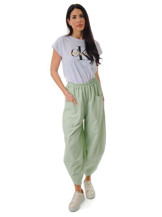Pantaloni cu crac larg de culoare fistic