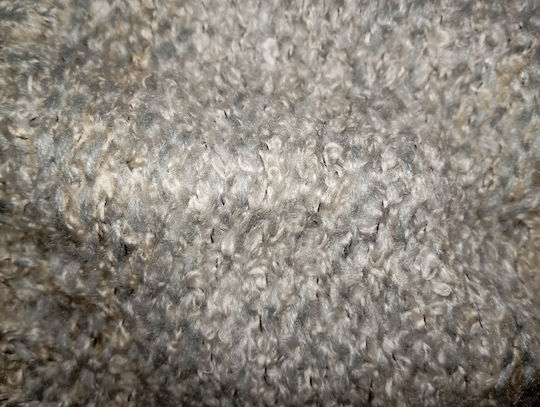 Pom Pom Beanie Beanie Knitted in Gray color