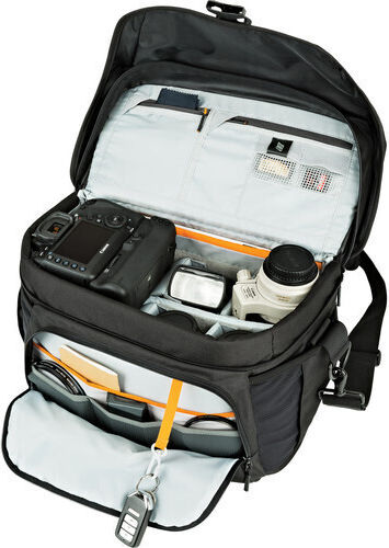 Lowepro Fototasche Schulter Nova 200 AW II Schwarz