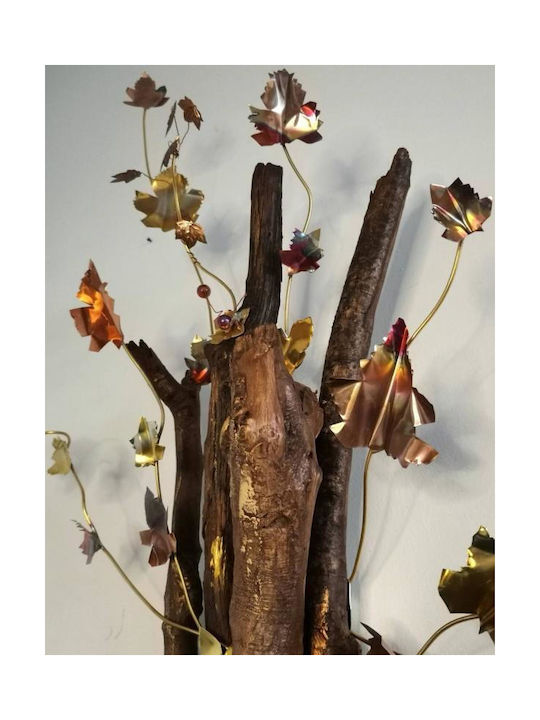 Wandmontiertes Treibholz mit Metallahornblättern