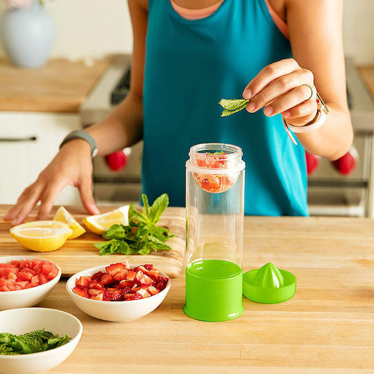 Munchkin Παιδικό Ποτηράκι Miracle Fruit Infuser από Πλαστικό Πράσινο 590ml για 12m+