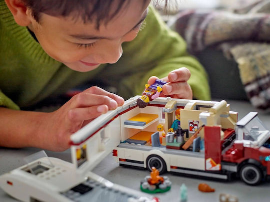 LEGO Lego Stadt Urlaubsabenteuer Camper Van Für 6+ Jahre 385 Stück