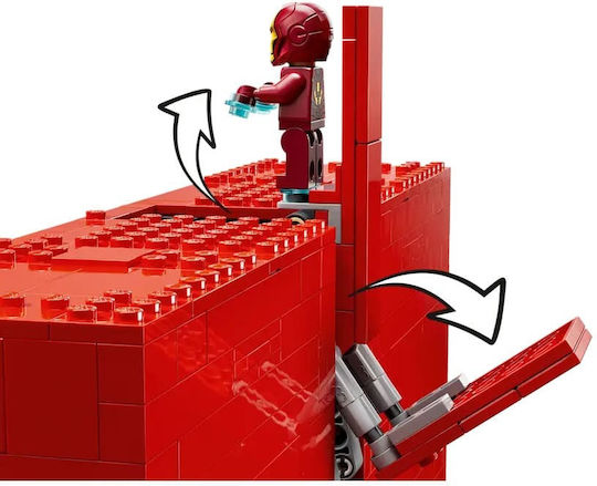 LEGO Marvel Super Heroes MARVEL Logo & Minifigures for Ages 12+ 931 Pieces