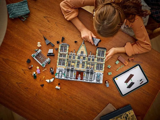 LEGO Harry Potter Malfoy Manor για 10+ Ετών 1601τμχ