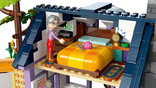 LEGO Friends Beekeepers' House and Flower Garden for Ages 12+ 1161 Pieces